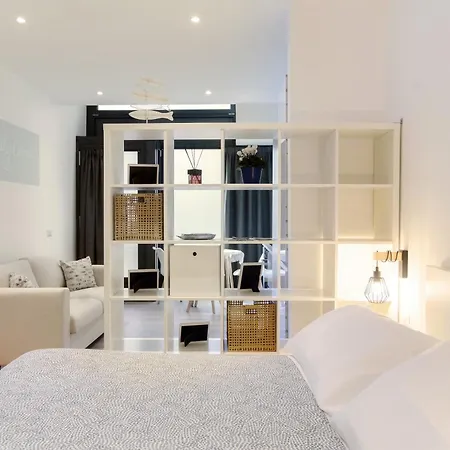 Hostini 2 - Downtown Apartment Como